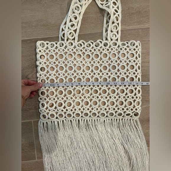 NWT My Beachy Side LARGE Crochet Embroidered Fringe shoulder bag Purse in Ivory - Picture 8 of 8